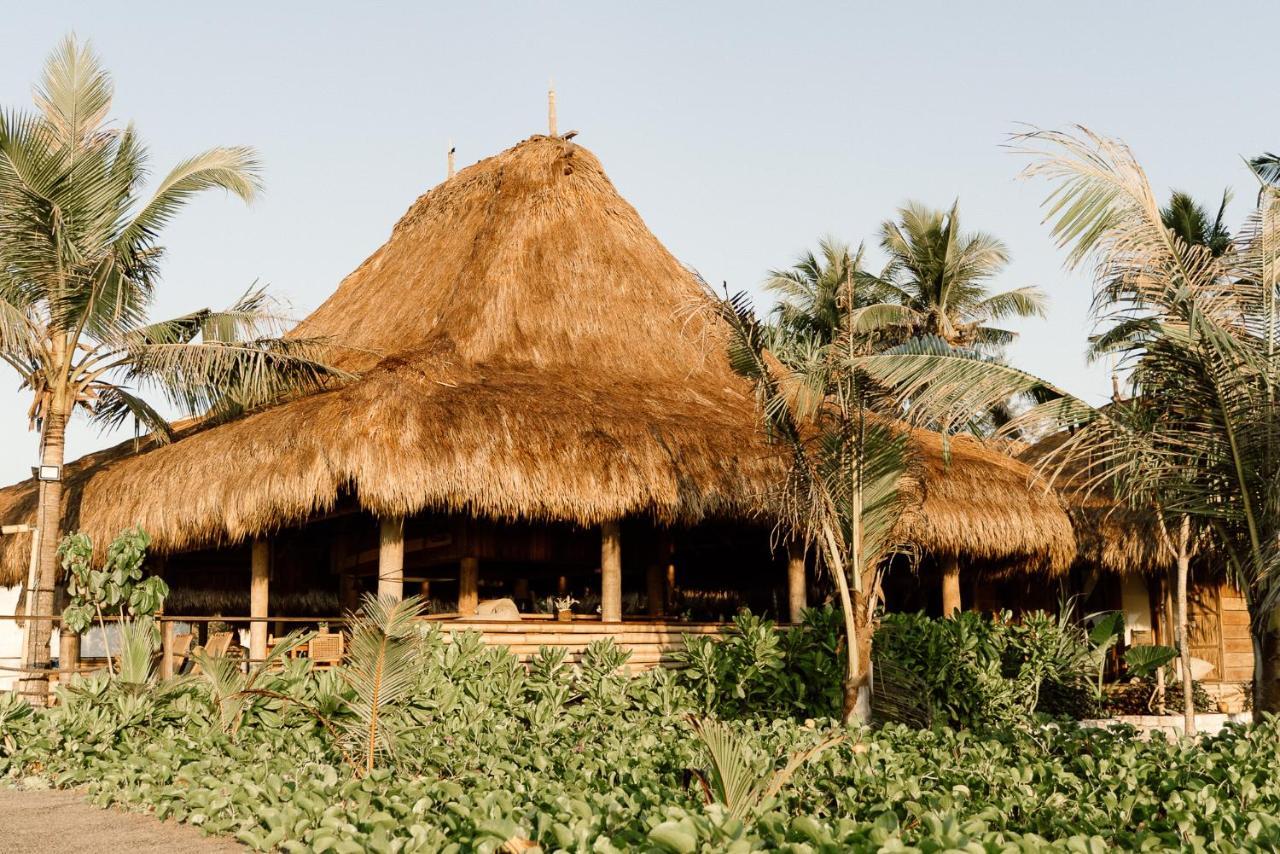 Sumba Beach House Waikabubak Exterior photo