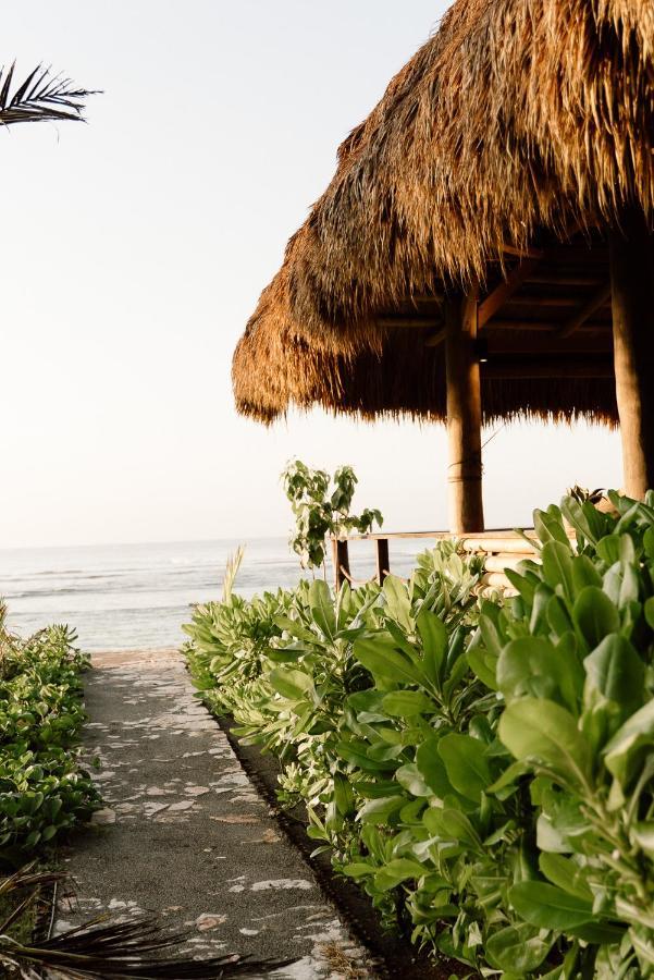 Sumba Beach House Waikabubak Exterior photo